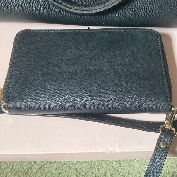 Michael Kors BLACK Selma Bag w/ Crossbody Strap & Wallet - Picture 3 of 7